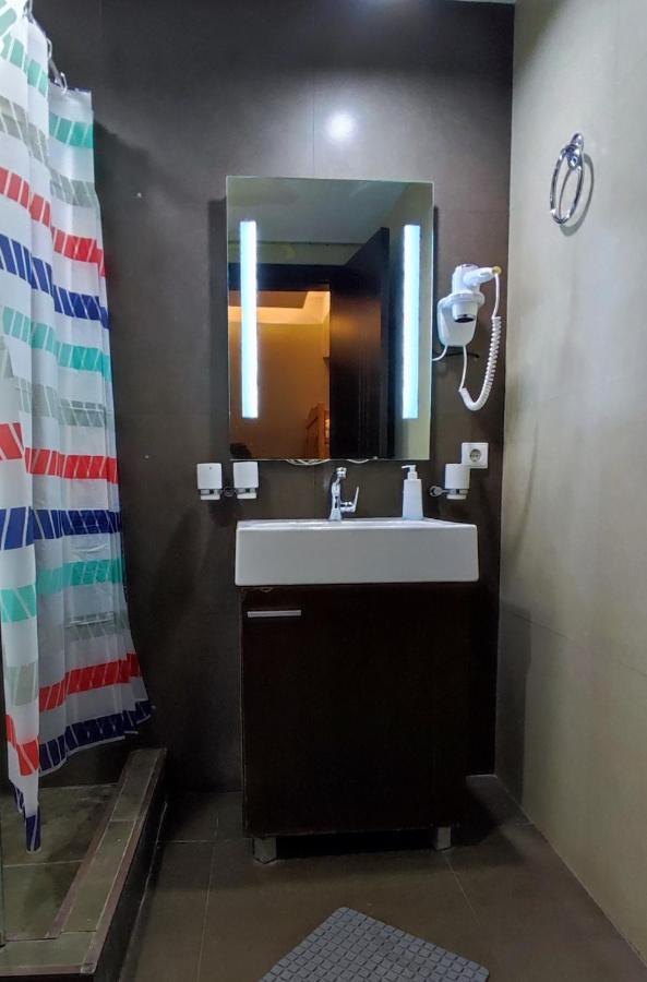 Hostel Simple Tbilisi Exteriör bild